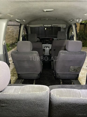 Toyota Noah 2004, 275,000 km - 2.0 л - Bakı