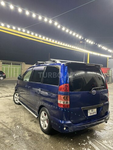 Toyota Noah 2004, 275,000 km - 2.0 л - Bakı