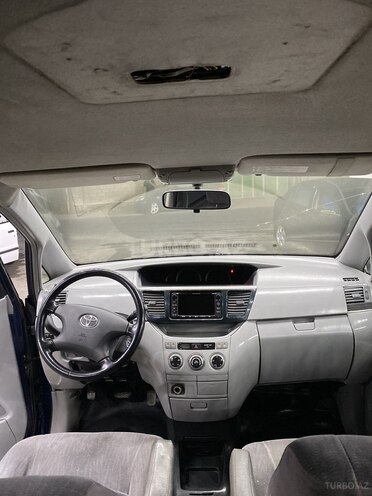 Toyota Noah 2004, 275,000 km - 2.0 л - Bakı