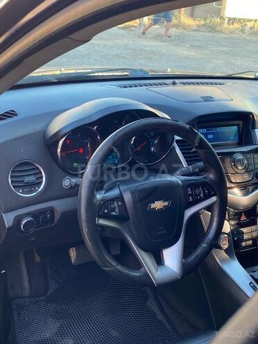 Chevrolet Cruze-9