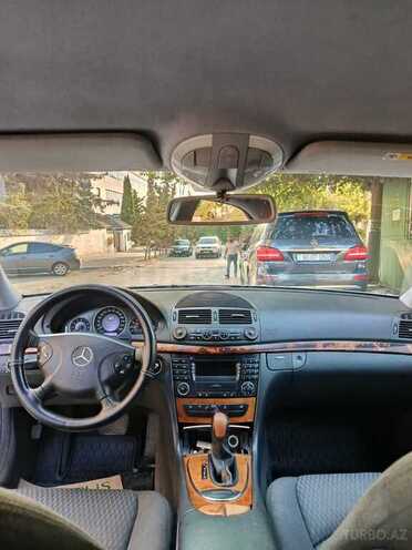 Mercedes E 240 2002, 277,000 km - 2.4 l - Bakı