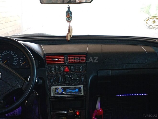 Mercedes C 180 1999, 353,423 km - 1.8 l - Bakı