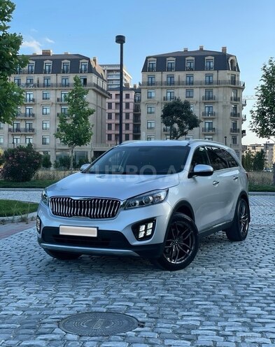 Kia Sorento-1