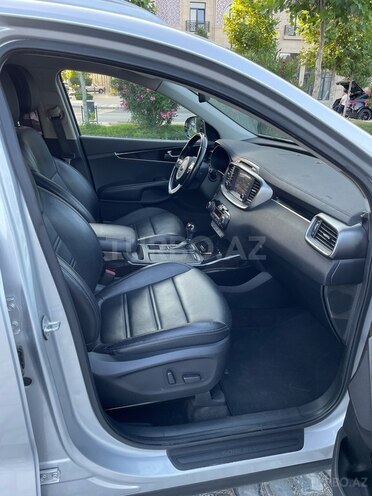 Kia Sorento-12