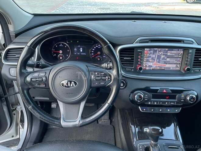 Kia Sorento-10