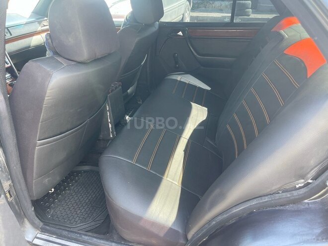 Mercedes E 200 1991, 250,000 km - 2.0 l - Bakı