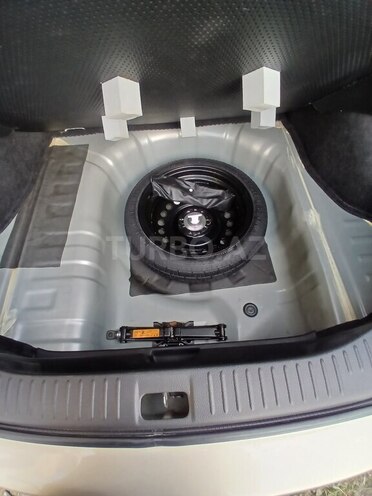 Nissan Tiida-14
