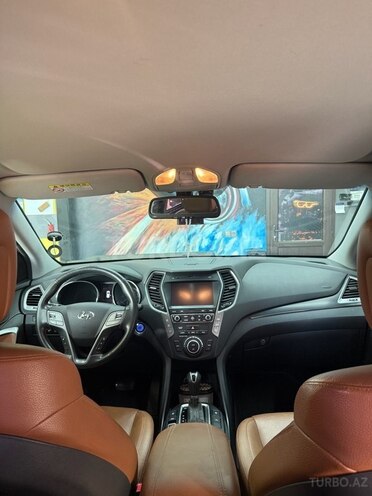 Hyundai Santa Fe-8