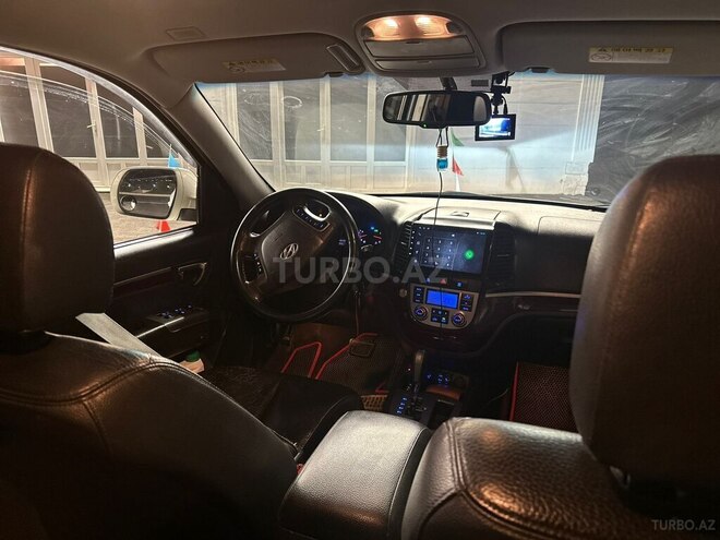 Hyundai Santa Fe-8
