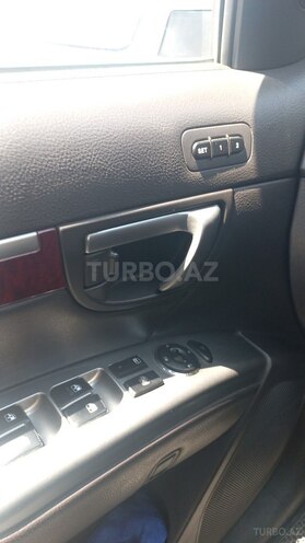 Hyundai Santa Fe-13