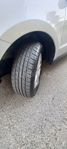 Hyundai Santa Fe-6
