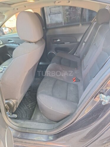 Chevrolet Cruze-6