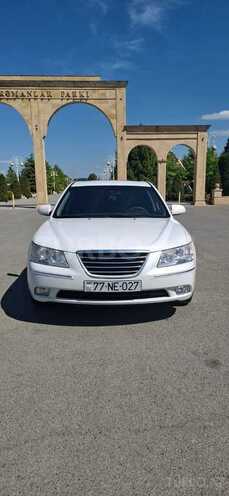 Hyundai Sonata-1