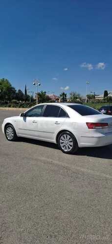 Hyundai Sonata-4