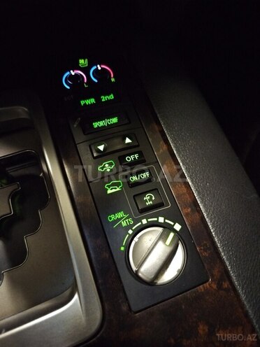 Toyota Land Cruiser 2012, 192,500 km - 4.6 l - Bakı