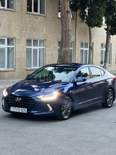 Hyundai Elantra-2