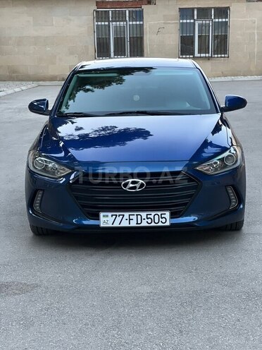 Hyundai Elantra-5