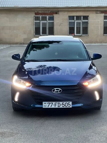 Hyundai Elantra-19