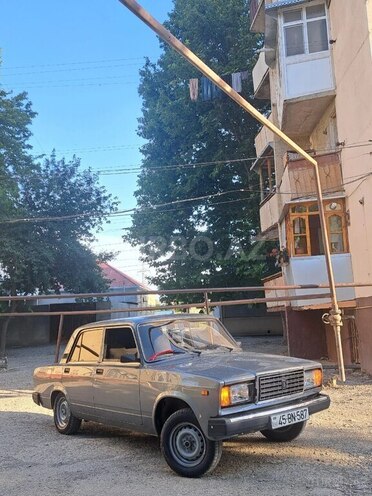 LADA (VAZ) 2107-2