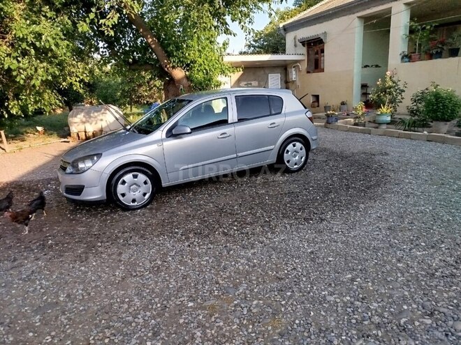 Opel Astra 2006, 298,000 km - 1.3 l - Yevlax