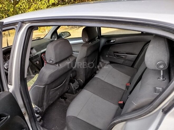 Opel Astra 2006, 298,000 km - 1.3 l - Yevlax