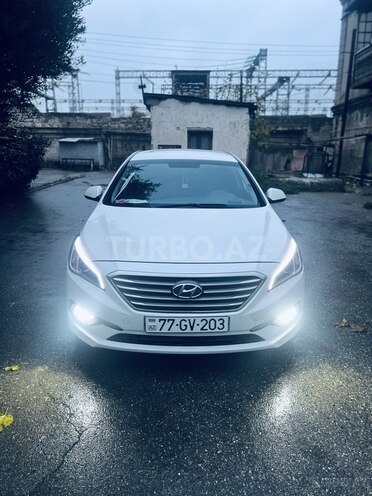 Hyundai Sonata-13