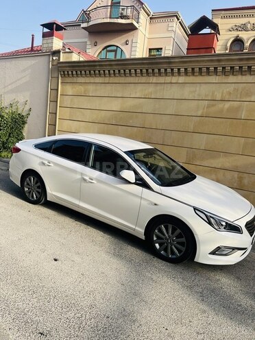 Hyundai Sonata-4
