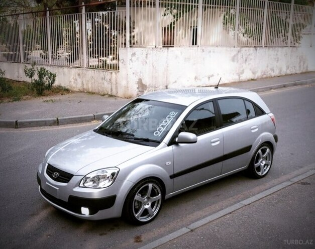 Kia Rio-2