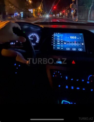 Hyundai Sonata-20
