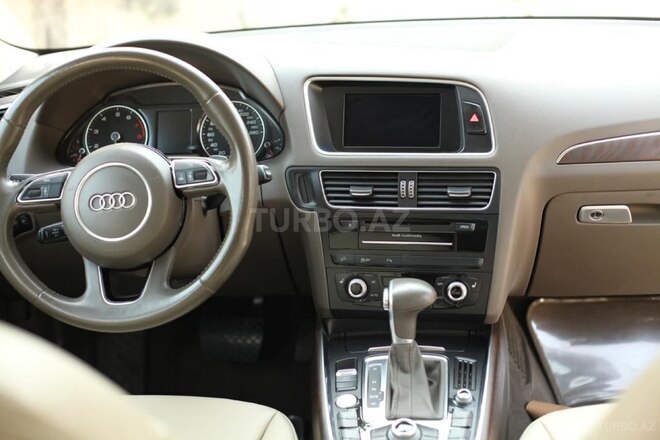 Audi Q5 2014, 97,000 km - 2.0 l - Bakı
