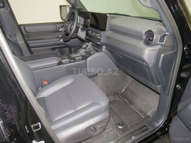 Toyota Land Cruiser Prado-19