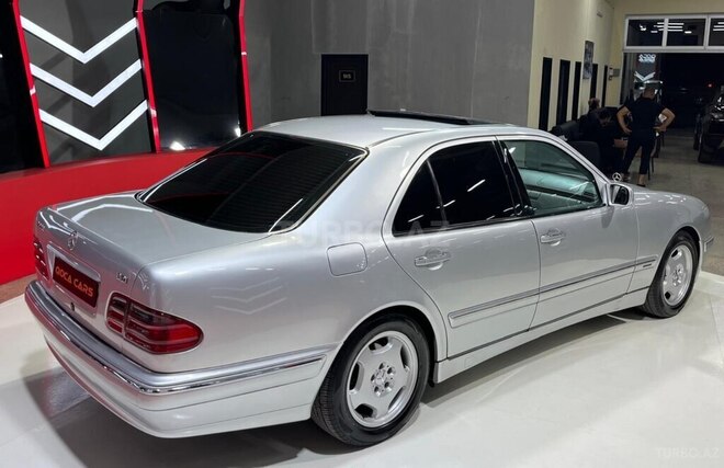 Mercedes E 220 d 2000, 288,088 km - 2.2 l - Sumqayıt