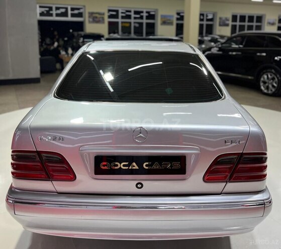 Mercedes E 220 d 2000, 288,088 km - 2.2 l - Sumqayıt