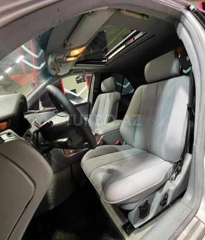 Mercedes E 220 d 2000, 288,088 km - 2.2 l - Sumqayıt