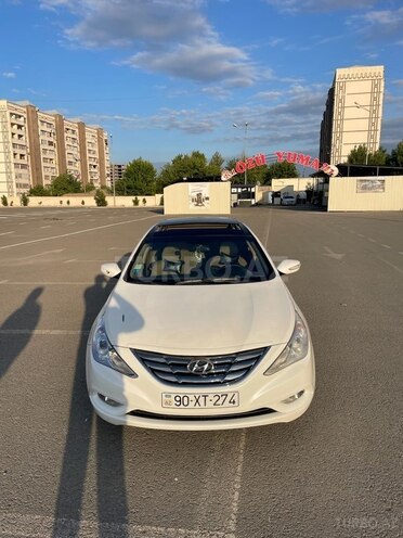 Hyundai Sonata-1