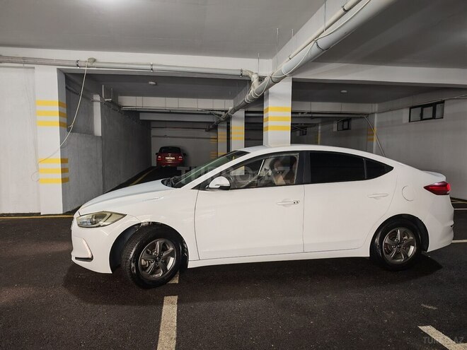 Hyundai Avante 2016, 190,000 km - 1.6 l - Bakı