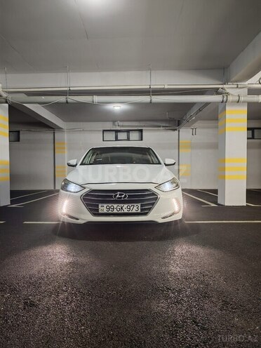 Hyundai Avante 2016, 190,000 km - 1.6 l - Bakı
