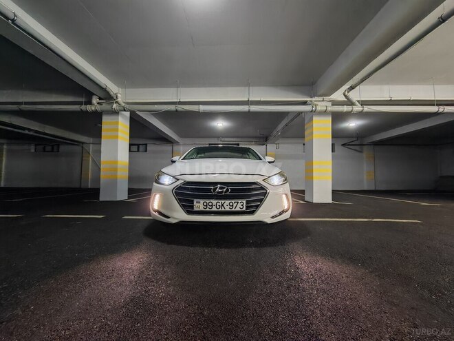 Hyundai Avante 2016, 190,000 km - 1.6 l - Bakı