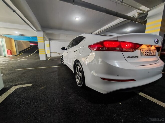 Hyundai Avante 2016, 190,000 km - 1.6 l - Bakı
