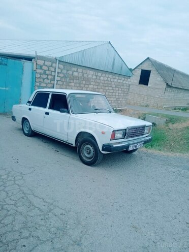 LADA (VAZ) 2107 2003, 29,618 km - 1.6 l - Ucar