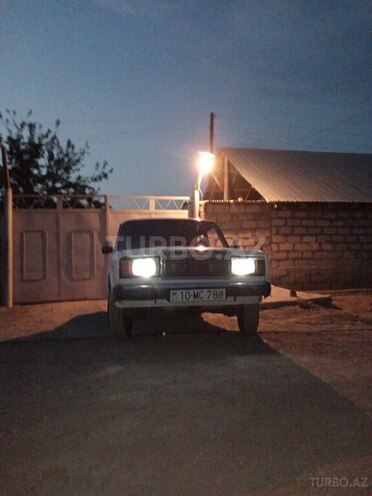 LADA (VAZ) 2107 2003, 29,618 km - 1.6 l - Ucar