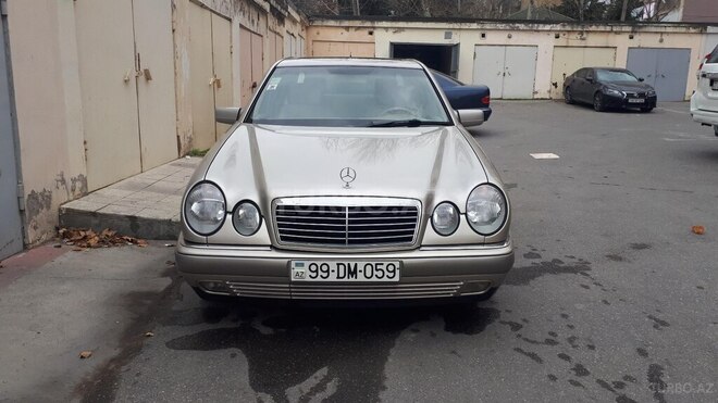 Mercedes E 240 1997, 230,000 km - 2.4 l - Bakı