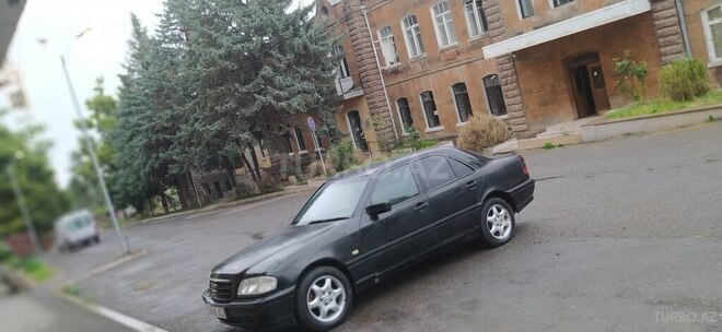 Mercedes C 180 1999, 307,400 km - 1.8 л - 