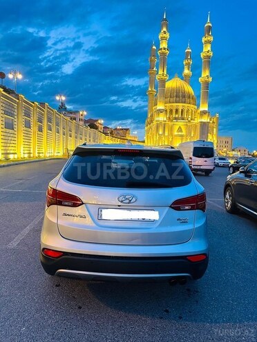 Hyundai Santa Fe-3