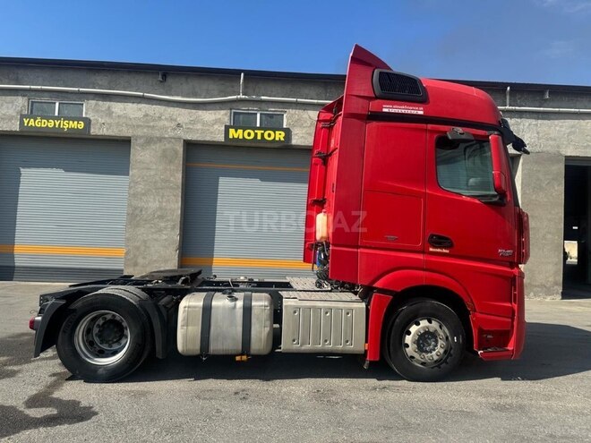 Mercedes Actros 1848 2013, 1,100,000 km - 13.0 l - Bakı