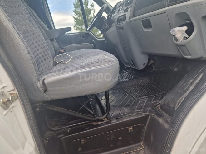 Ford Transit 2010, 255,700 km - 2.4 л - Quba