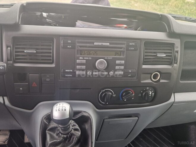 Ford Transit 2010, 255,700 km - 2.4 л - Quba