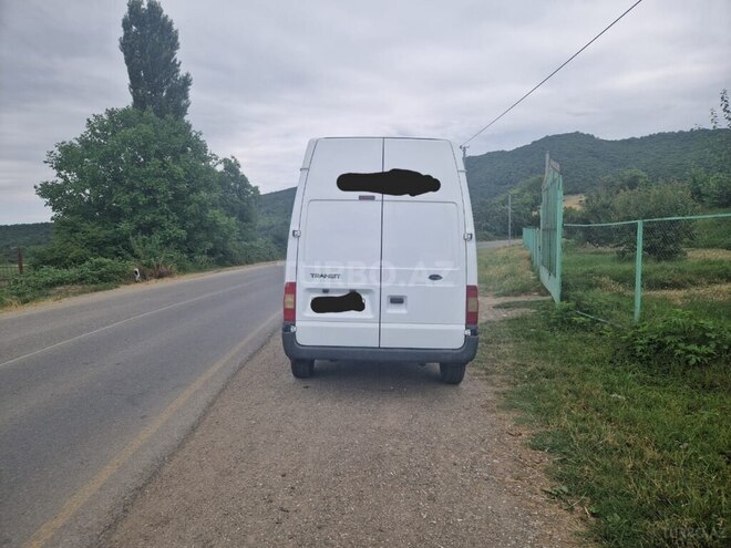 Ford Transit 2010, 255,700 km - 2.4 л - Quba