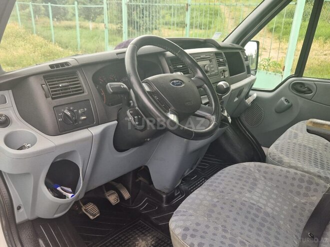 Ford Transit 2010, 255,700 km - 2.4 л - Quba