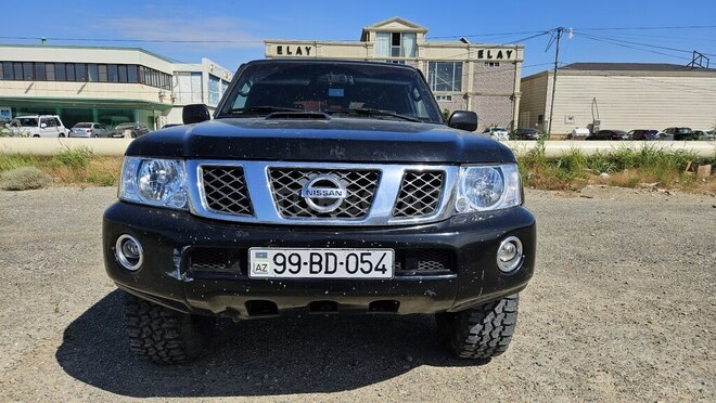 Nissan Patrol 2005, 265,000 km - 3.0 l - Bakı